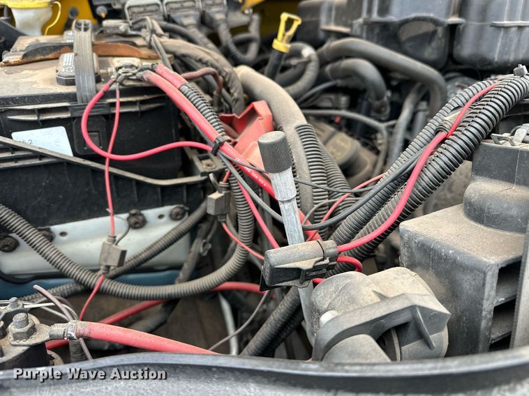 image for item EJ8460 2015 Ford F350 Super Duty XL utility bed pickup truck