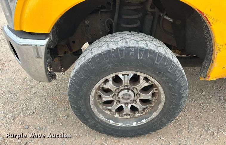 image for item EJ8460 2015 Ford F350 Super Duty XL utility bed pickup truck