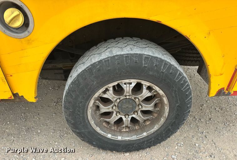 image for item EJ8460 2015 Ford F350 Super Duty XL utility bed pickup truck