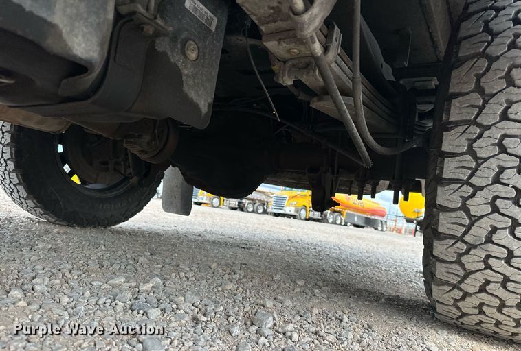 image for item EJ8461 2017 Ford F350 Super Duty XL utility bed pickup truck