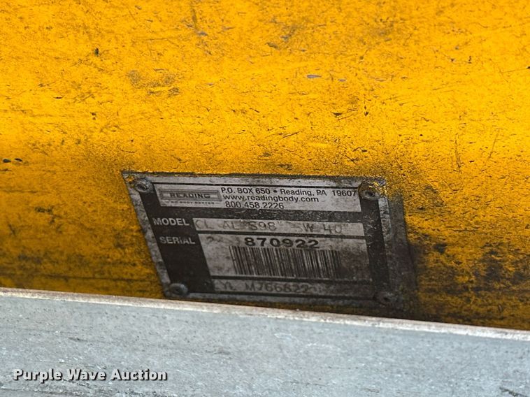 image for item EJ8461 2017 Ford F350 Super Duty XL utility bed pickup truck