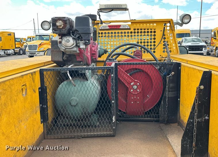 image for item EJ8461 2017 Ford F350 Super Duty XL utility bed pickup truck