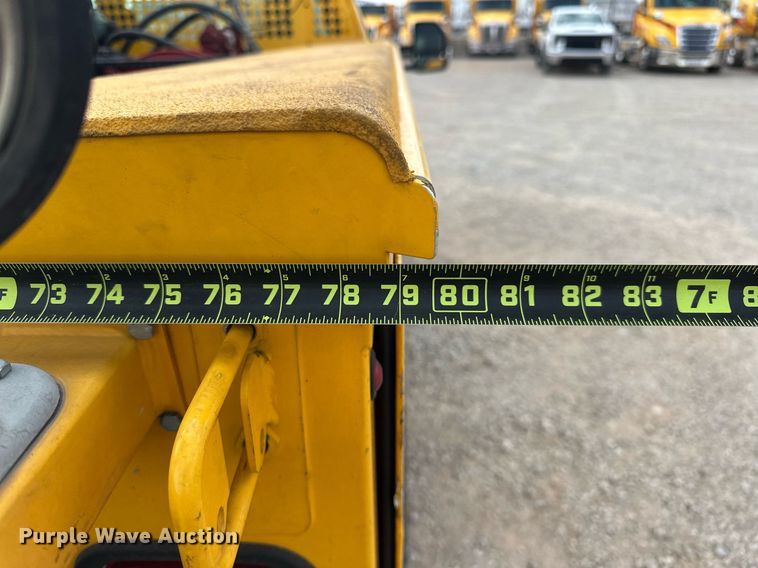 image for item EJ8461 2017 Ford F350 Super Duty XL utility bed pickup truck