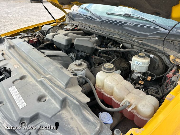 image for item EJ8461 2017 Ford F350 Super Duty XL utility bed pickup truck