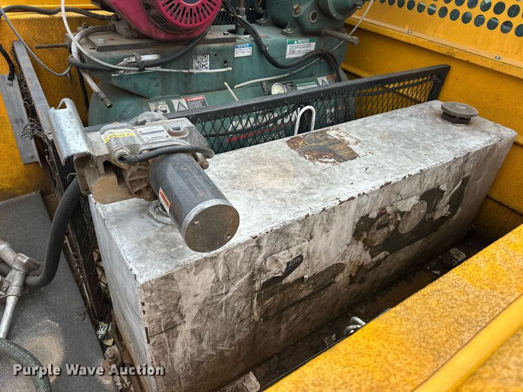 image for item EJ8463 2019 Ford F350 Super Duty XL utility bed pickup truck