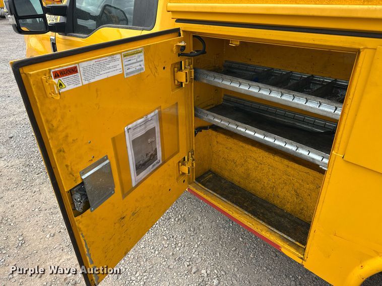 image for item EJ8463 2019 Ford F350 Super Duty XL utility bed pickup truck