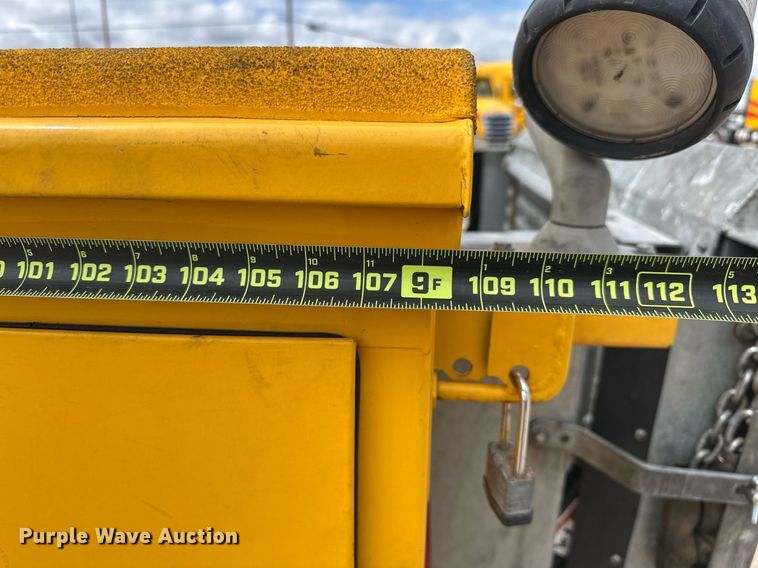 image for item EJ8463 2019 Ford F350 Super Duty XL utility bed pickup truck