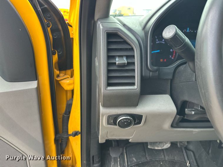 image for item EJ8463 2019 Ford F350 Super Duty XL utility bed pickup truck