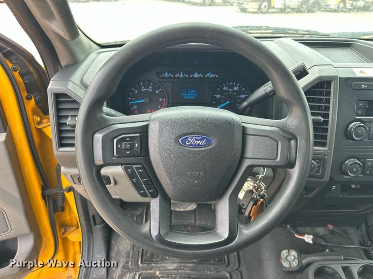 image for item EJ8463 2019 Ford F350 Super Duty XL utility bed pickup truck