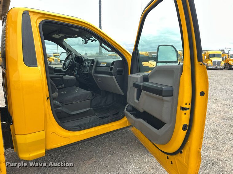 image for item EJ8463 2019 Ford F350 Super Duty XL utility bed pickup truck