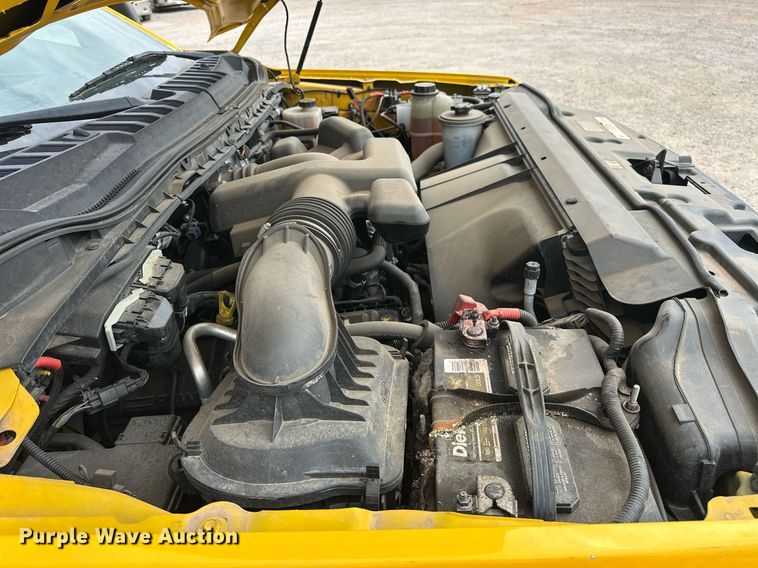 image for item EJ8463 2019 Ford F350 Super Duty XL utility bed pickup truck