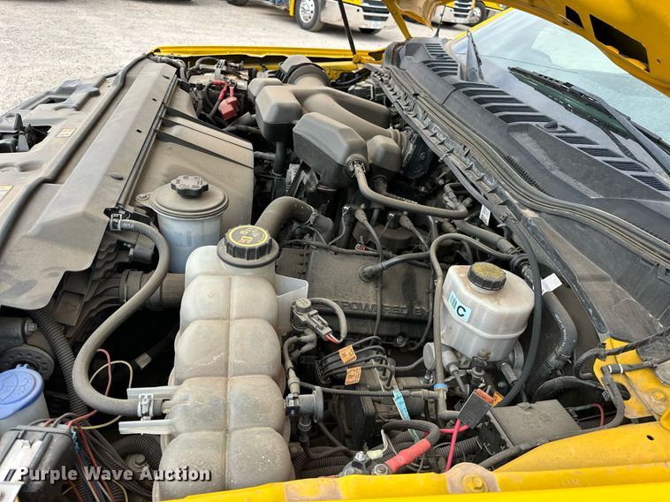 image for item EJ8463 2019 Ford F350 Super Duty XL utility bed pickup truck