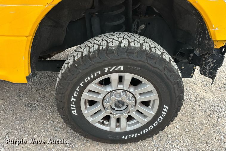 image for item EJ8463 2019 Ford F350 Super Duty XL utility bed pickup truck