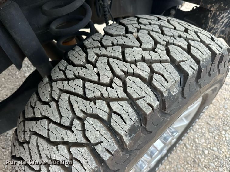 image for item EJ8463 2019 Ford F350 Super Duty XL utility bed pickup truck