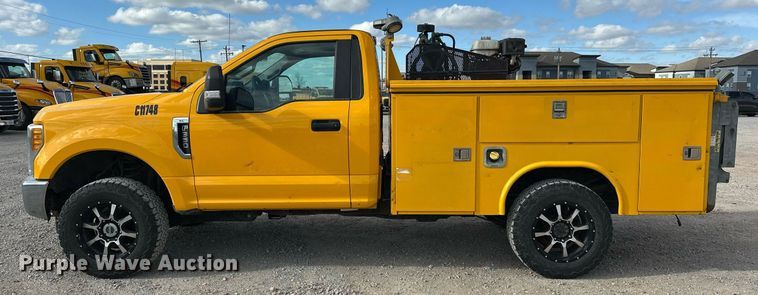 image for item EJ8467 2017 Ford F350 Super Duty XL utility bed pickup truck