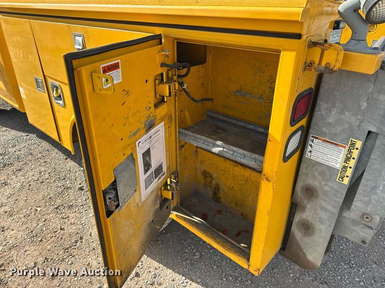 image for item EJ8467 2017 Ford F350 Super Duty XL utility bed pickup truck