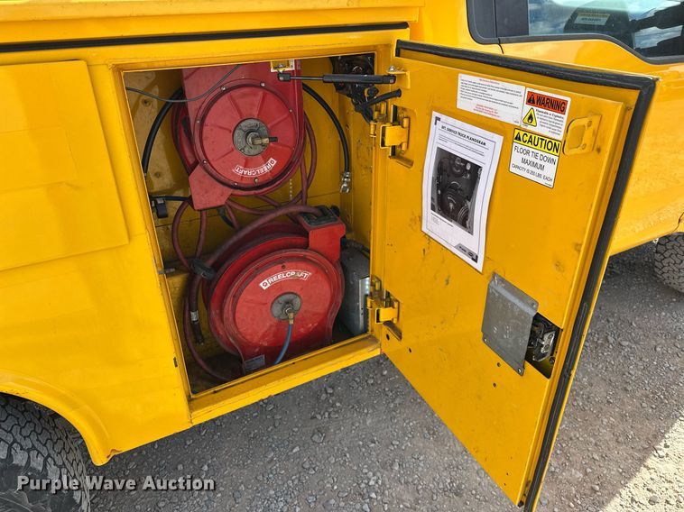 image for item EJ8467 2017 Ford F350 Super Duty XL utility bed pickup truck