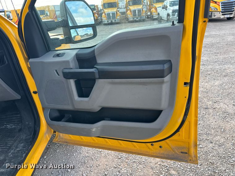 image for item EJ8467 2017 Ford F350 Super Duty XL utility bed pickup truck