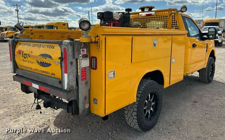 image for item EJ8468 2018 Ford F350 Super Duty utility bed pickup truck