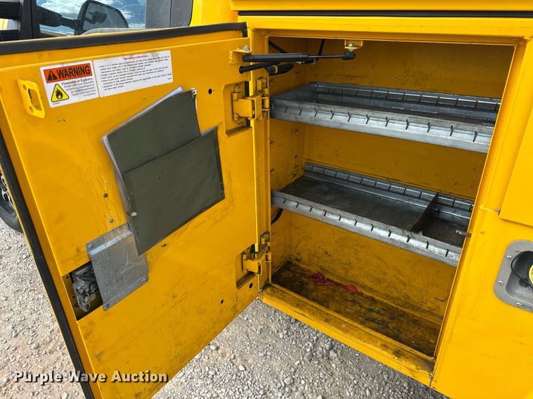 image for item EJ8468 2018 Ford F350 Super Duty utility bed pickup truck