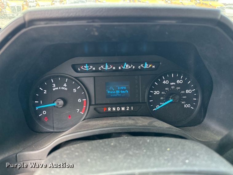 image for item EJ8468 2018 Ford F350 Super Duty utility bed pickup truck