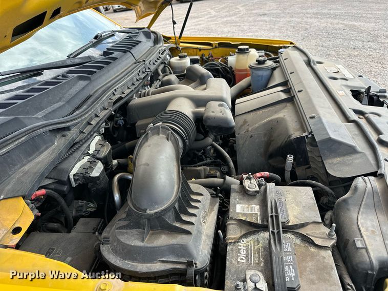 image for item EJ8468 2018 Ford F350 Super Duty utility bed pickup truck