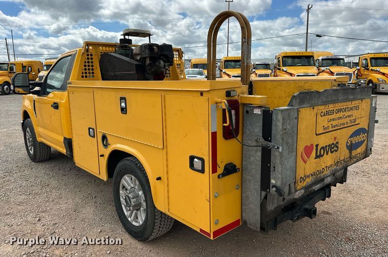 image for item EJ8470 2017 Ford F350 Super Duty XL utility bed pickup truck