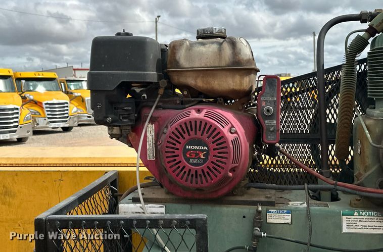 image for item EJ8470 2017 Ford F350 Super Duty XL utility bed pickup truck