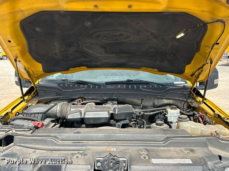 image for item EJ8470 2017 Ford F350 Super Duty XL utility bed pickup truck