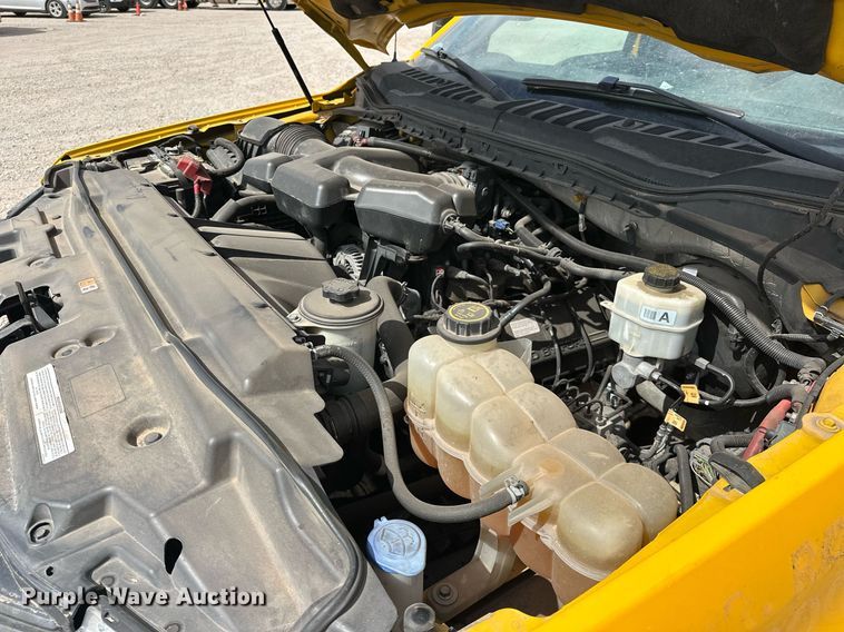 image for item EJ8470 2017 Ford F350 Super Duty XL utility bed pickup truck