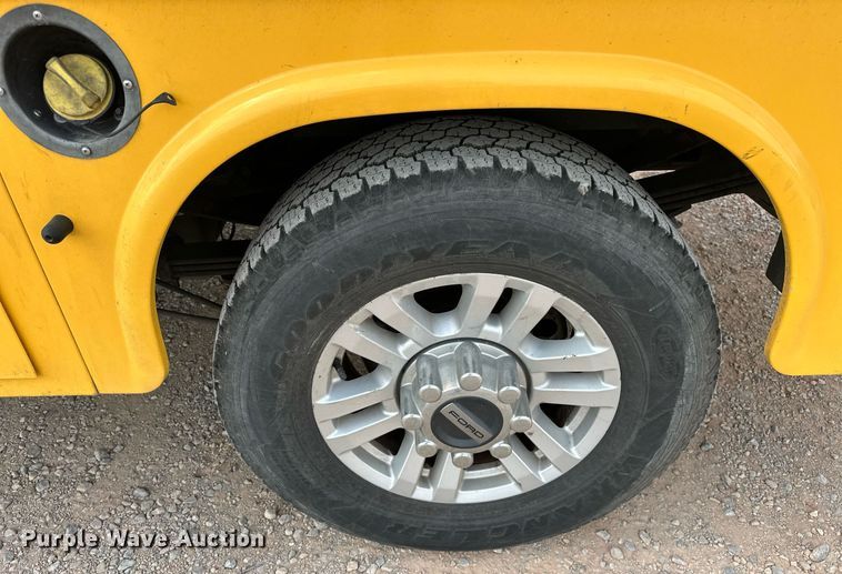 image for item EJ8470 2017 Ford F350 Super Duty XL utility bed pickup truck