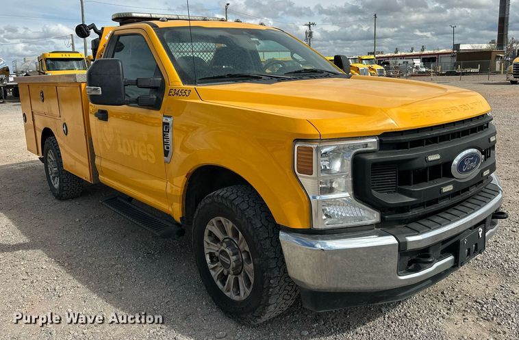 image for item EJ8472 2020 Ford F350 Super Duty XL utility bed pickup truck