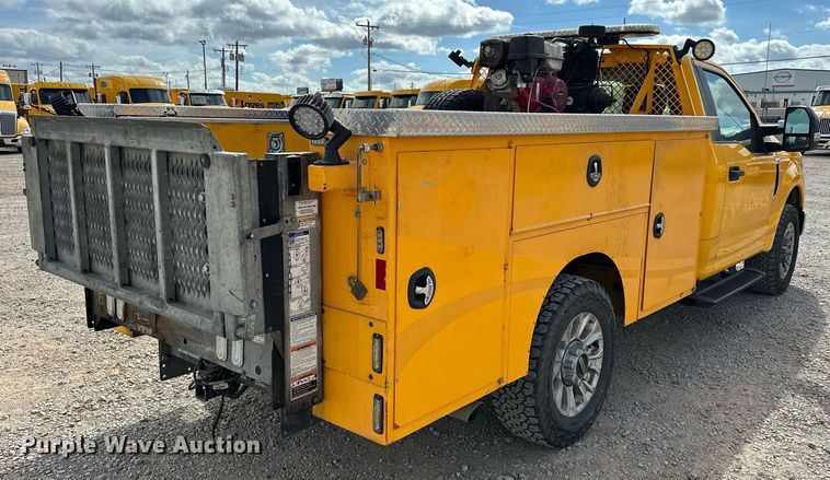 image for item EJ8472 2020 Ford F350 Super Duty XL utility bed pickup truck