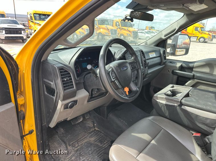 image for item EJ8472 2020 Ford F350 Super Duty XL utility bed pickup truck