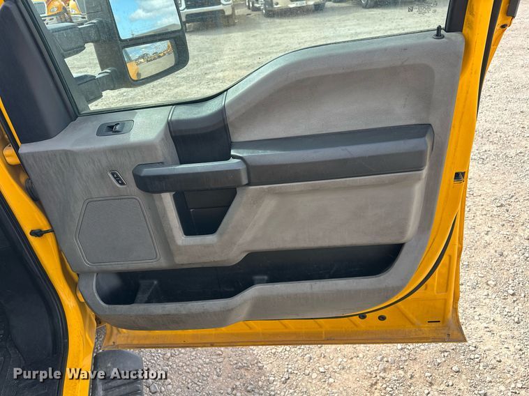 image for item EJ8472 2020 Ford F350 Super Duty XL utility bed pickup truck