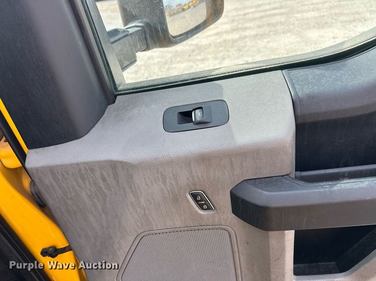 image for item EJ8472 2020 Ford F350 Super Duty XL utility bed pickup truck