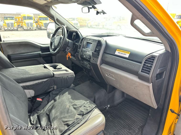 image for item EJ8472 2020 Ford F350 Super Duty XL utility bed pickup truck