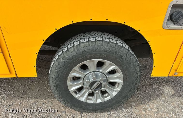 image for item EJ8472 2020 Ford F350 Super Duty XL utility bed pickup truck