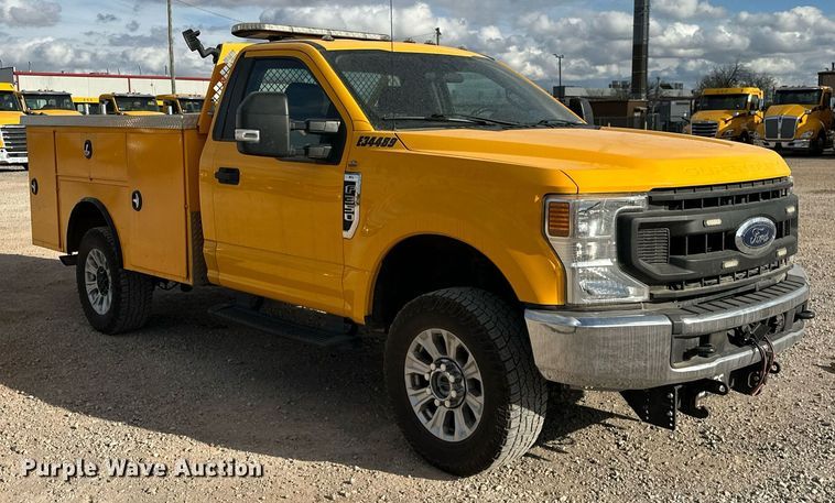 image for item EJ8475 2020 Ford F350 Super Duty XL utility bed pickup truck