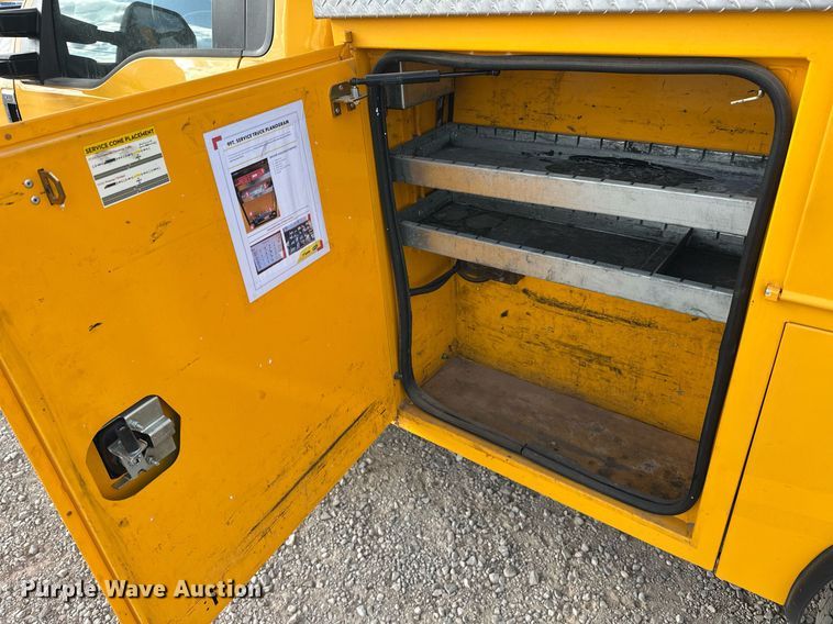 image for item EJ8475 2020 Ford F350 Super Duty XL utility bed pickup truck