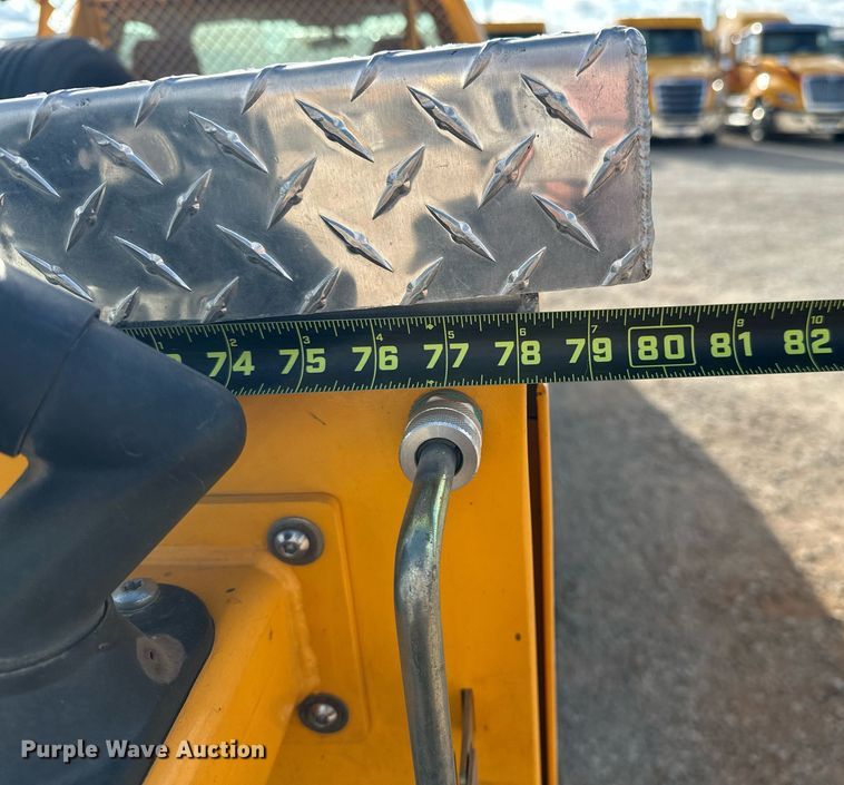 image for item EJ8475 2020 Ford F350 Super Duty XL utility bed pickup truck