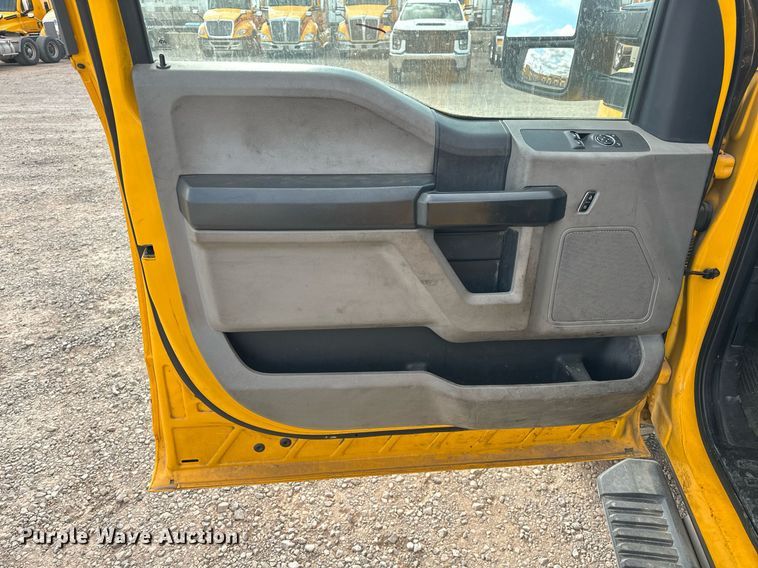 image for item EJ8475 2020 Ford F350 Super Duty XL utility bed pickup truck