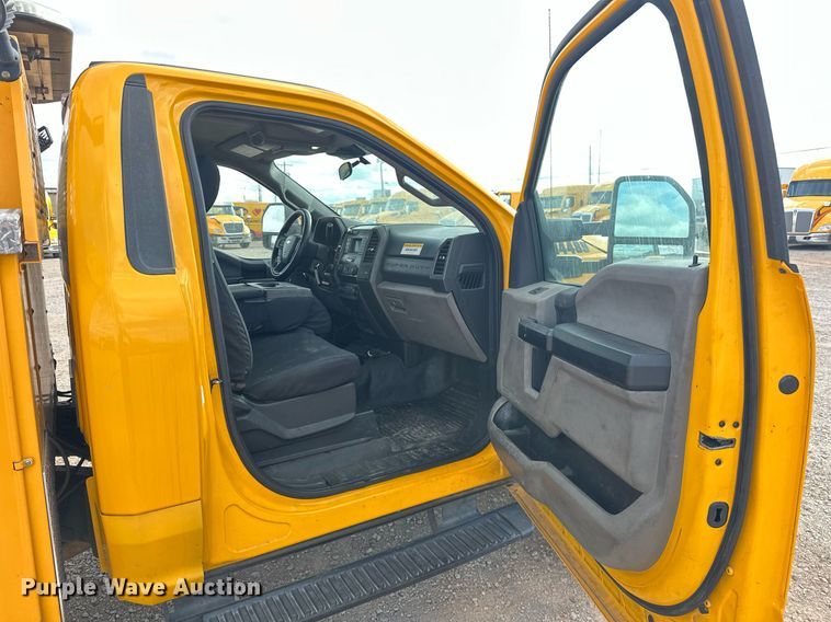 image for item EJ8475 2020 Ford F350 Super Duty XL utility bed pickup truck