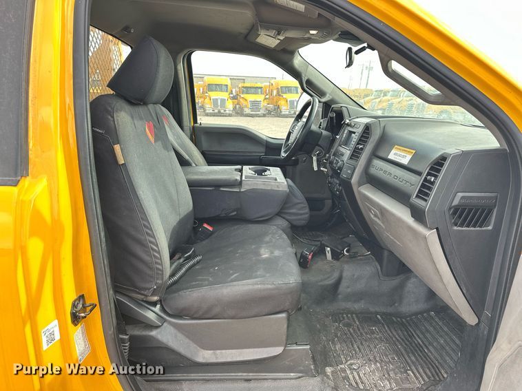 image for item EJ8475 2020 Ford F350 Super Duty XL utility bed pickup truck