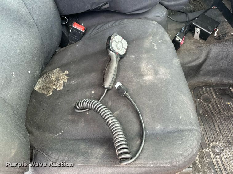 image for item EJ8475 2020 Ford F350 Super Duty XL utility bed pickup truck