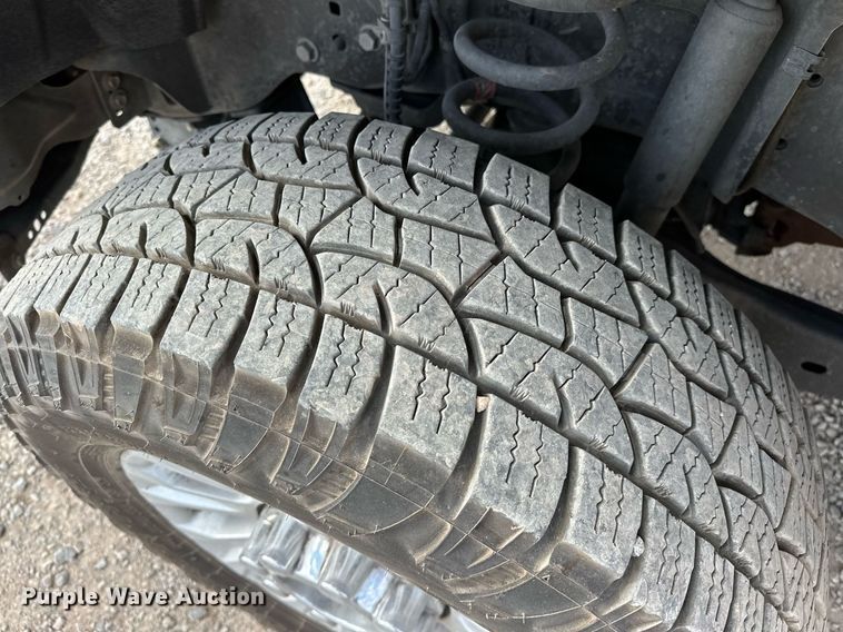 image for item EJ8475 2020 Ford F350 Super Duty XL utility bed pickup truck