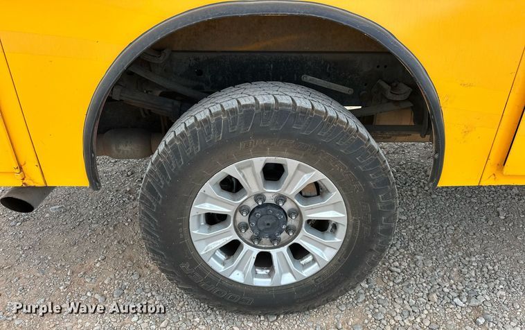 image for item EJ8475 2020 Ford F350 Super Duty XL utility bed pickup truck