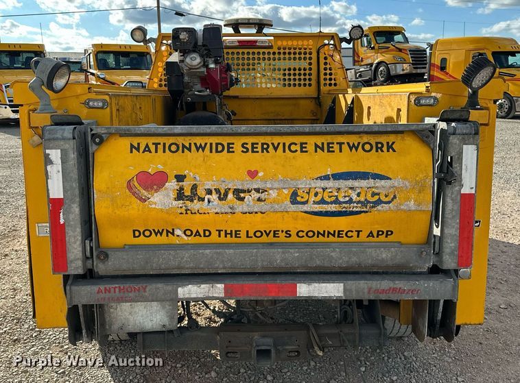 image for item EJ8476 2018 Ford F350 Super Duty XL utility bed pickup truck