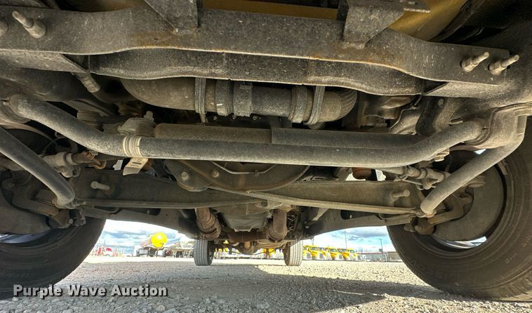 image for item EJ8476 2018 Ford F350 Super Duty XL utility bed pickup truck