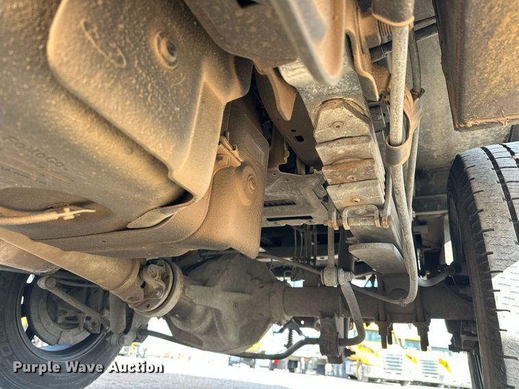 image for item EJ8476 2018 Ford F350 Super Duty XL utility bed pickup truck